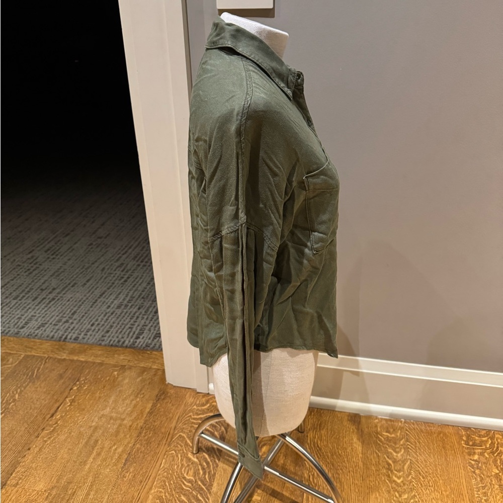 BP. Nordstrom Olive Utility Shirt cropped XXS Rayon Button Front - Picture 6 of 10